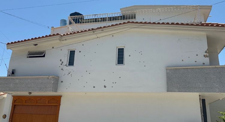 Balean un inmueble de Rubén Rocha Moya en Culiacán