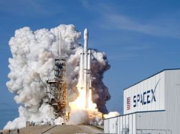 Salida a bolsa de SpaceX sería la mayor de la historia y podría convertir a Elon Musk en billonario