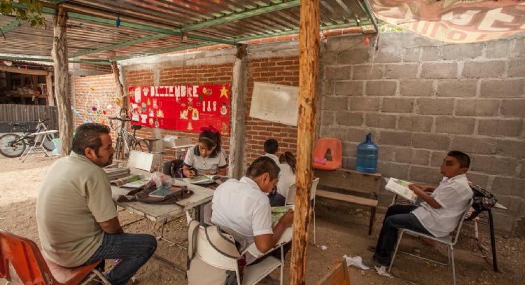 “Ni un clip nos llega”: la voz de una maestra de Oaxaca en el plantón de la CNTE en la CDMX