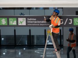 Contratación de empresas de seguridad cumplió con la ley: AICM