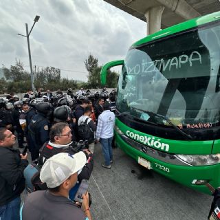 Denuncian campaña de desprestigio contra normalistas de Ayotzinapa