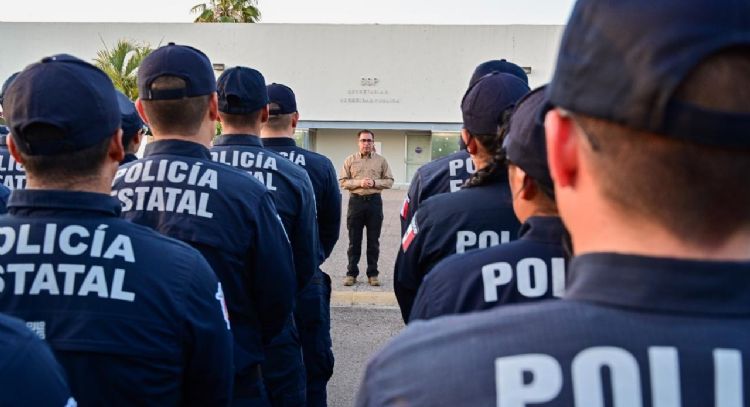 Habilitan a 100 nuevos policías en Sinaloa, todos seleccionados y entrenados por el Ejército